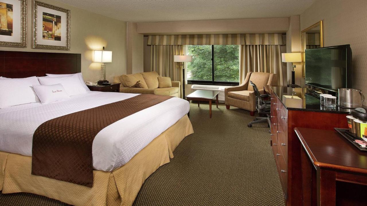 Doubletree By Hilton Charlotte Airport Hotel Buitenkant foto