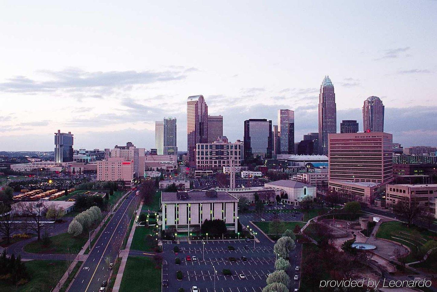 Doubletree By Hilton Charlotte Airport Hotel Buitenkant foto