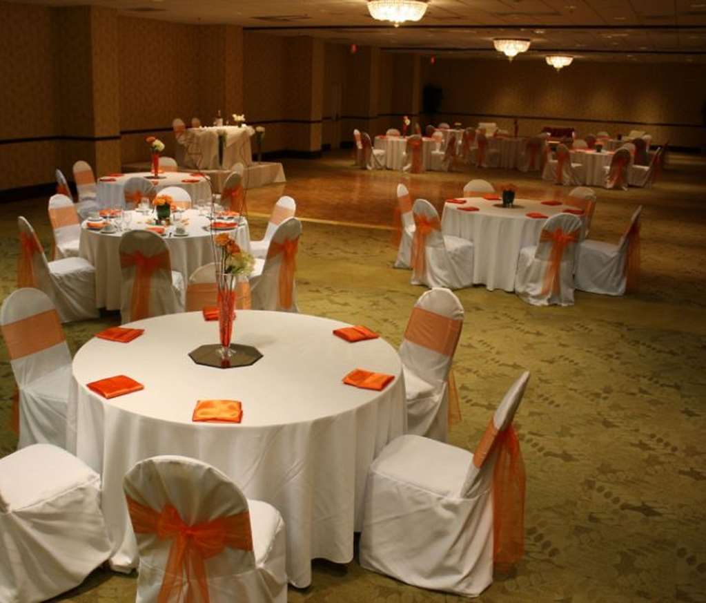 Doubletree By Hilton Charlotte Airport Hotel Faciliteiten foto