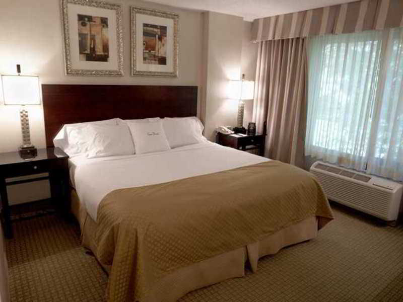 Doubletree By Hilton Charlotte Airport Hotel Buitenkant foto
